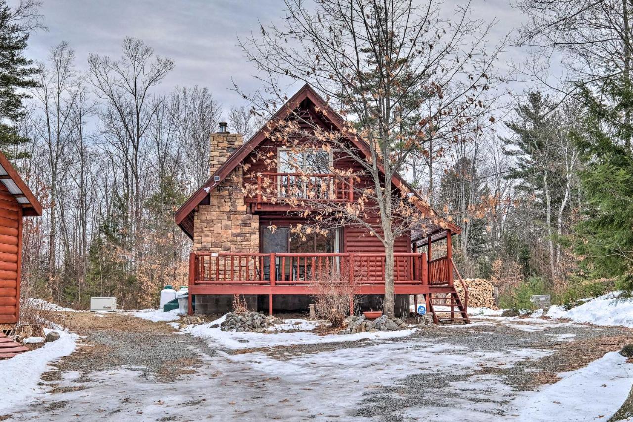 Secluded Johnsburg Retreat With Hot Tub And Fire Pit Villa Kültér fotó
